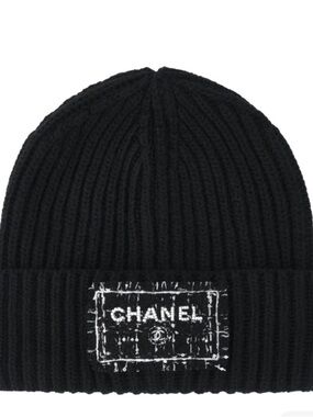 Channel Cashmere ‘Black and White Hat